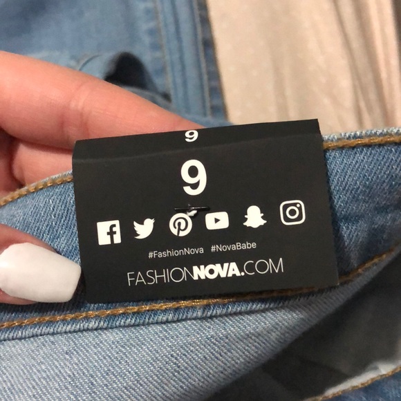 Fashion Nova Jeans - Picture 6 of 6